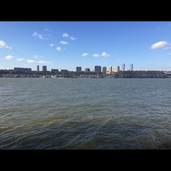 Meet your Posher, Madisson - Picture 1 of 1